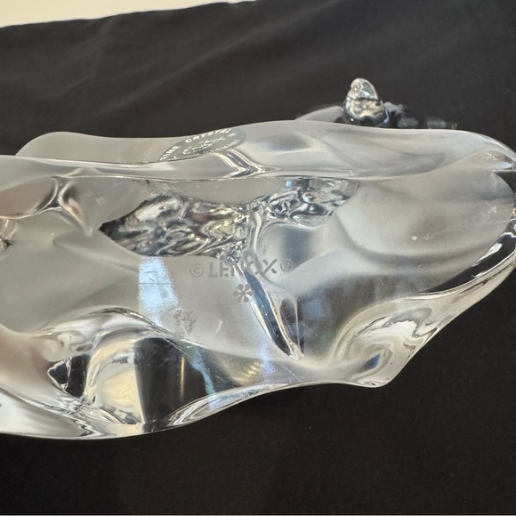 Lenox Crystal Dolphin Trio of Leaping Sculpture - Picture 11 of 13